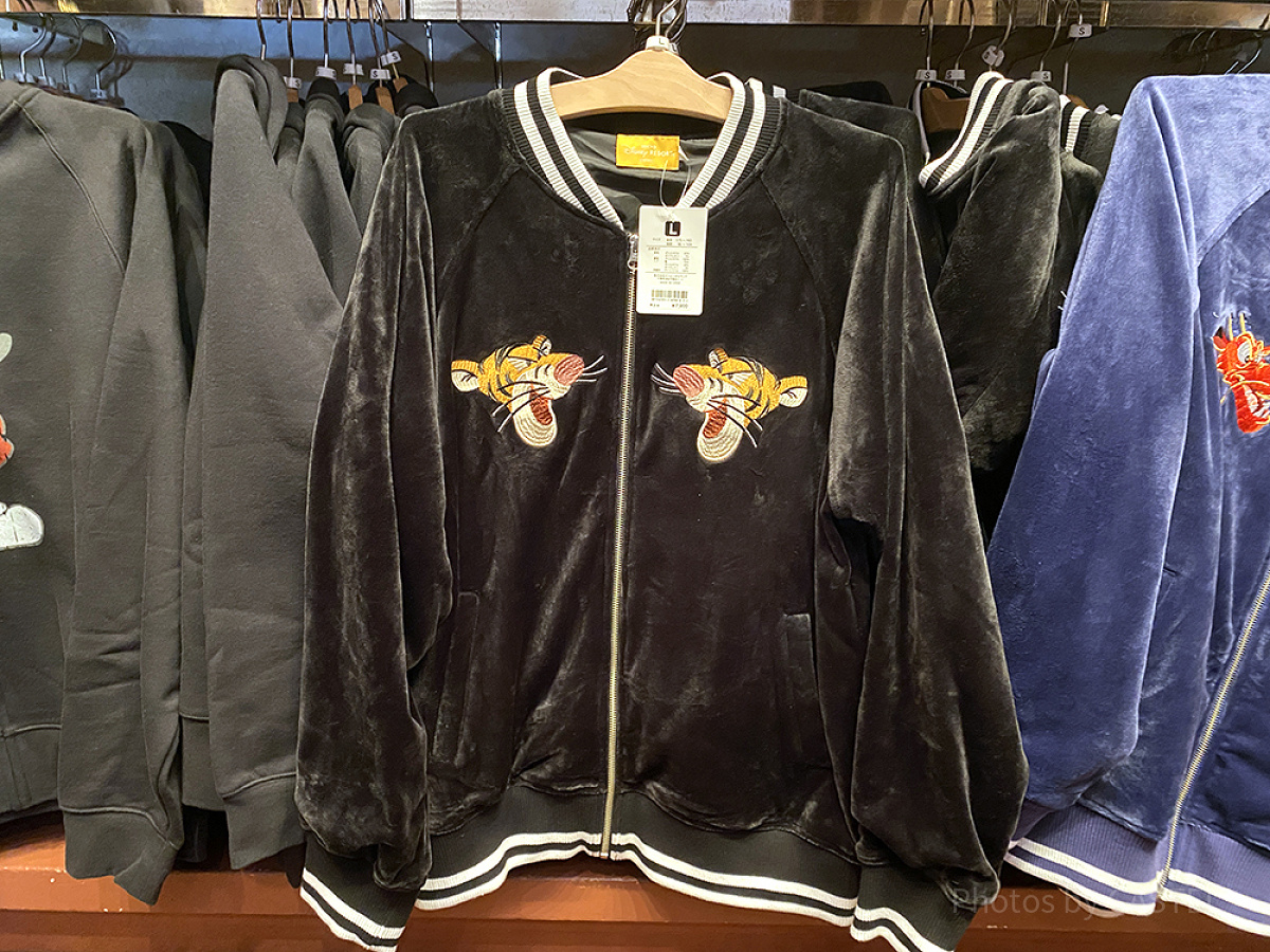 ティガーのスカジャン（ベロア素材）（表）| キャステル | CASTEL