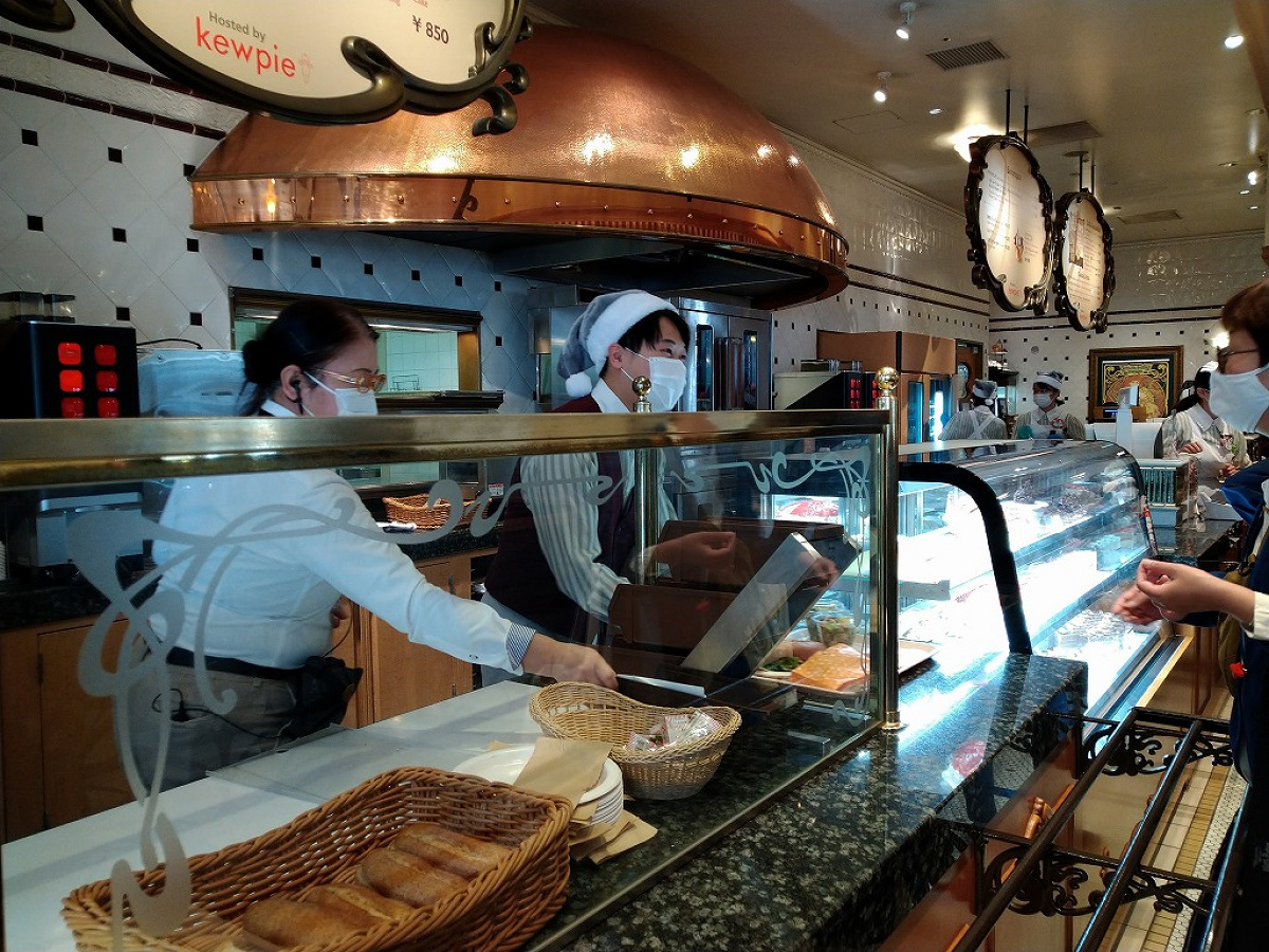 ビバリーヒルズブランジェリーの注文カウンター キャステル Castel ディズニー情報