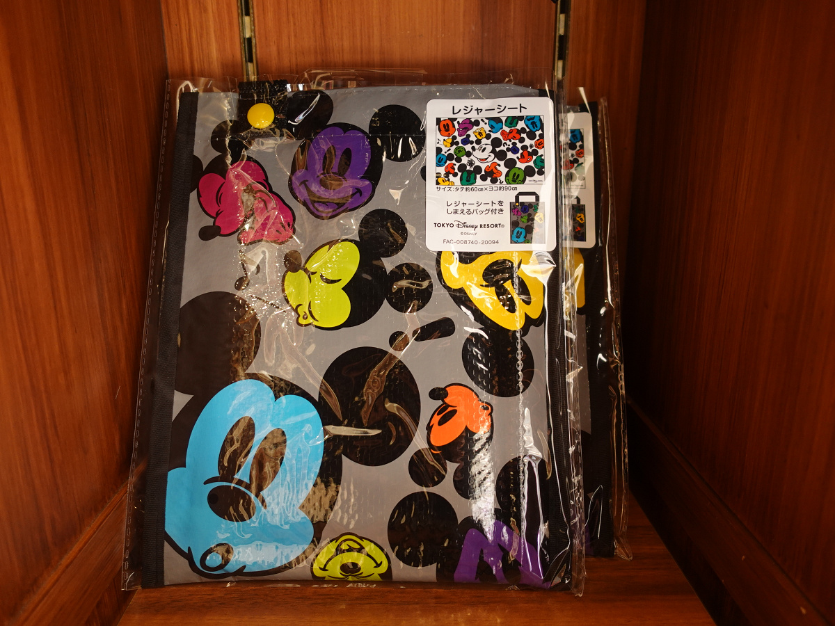 ディズニーレジャーシート ポータブルクッション キャステル Castel ディズニー情報
