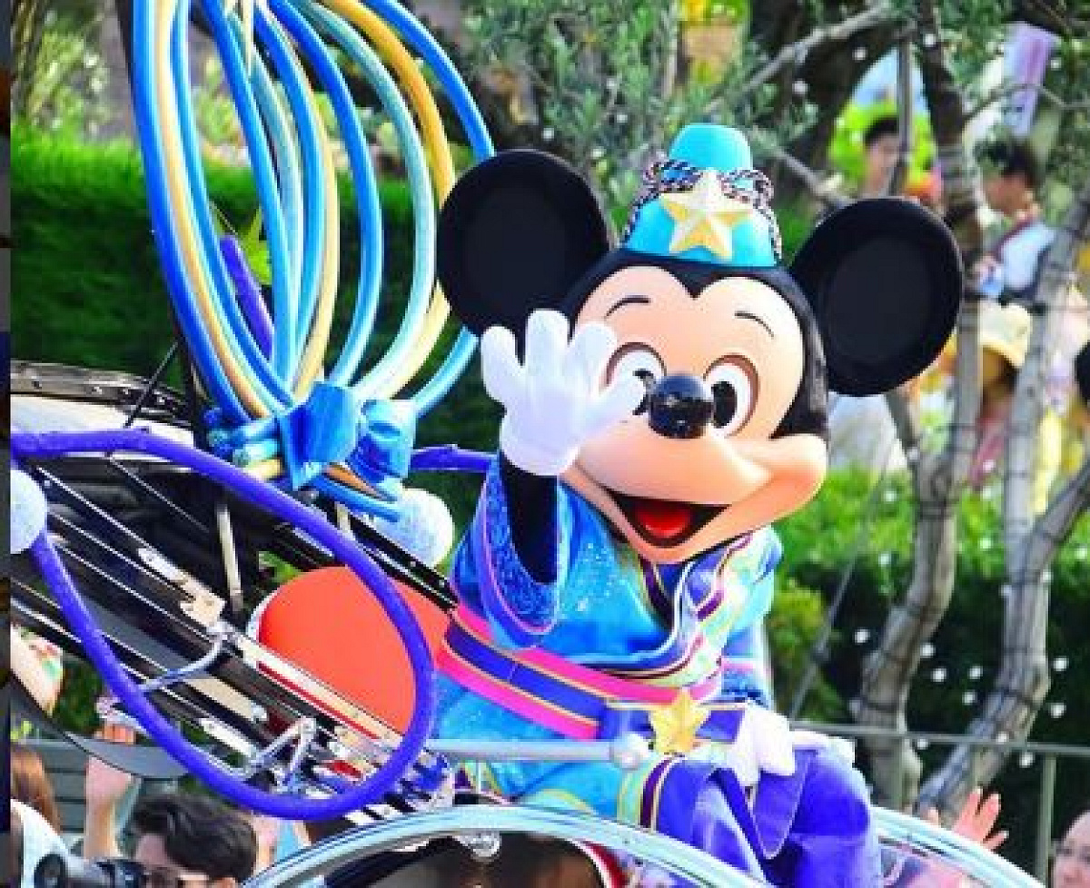 カップルでディズニーに行くと別れる キャステル Castel ディズニー情報