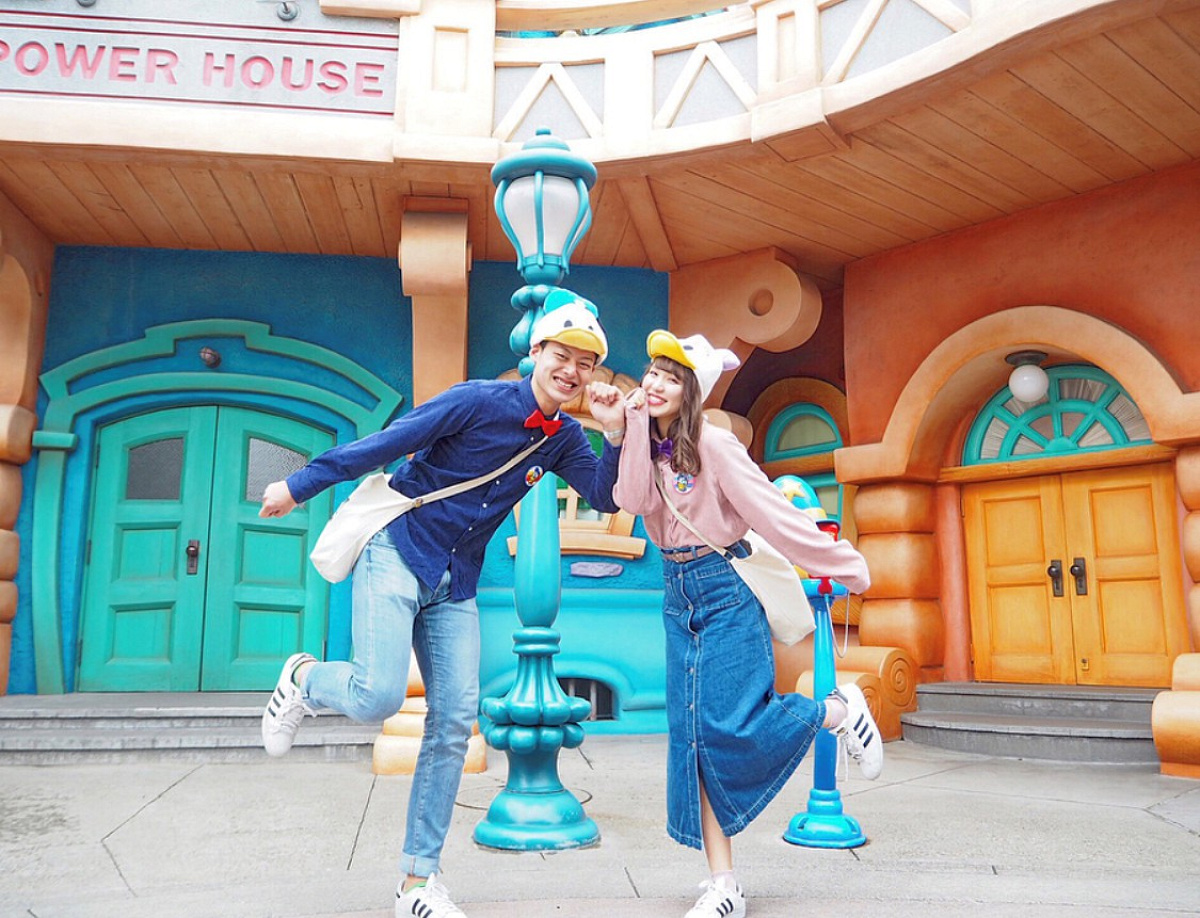 ドナルド デイジーバウンド キャステル Castel ディズニー情報 ドナルド デイジーバウンド キャステル Castel ディズニー情報