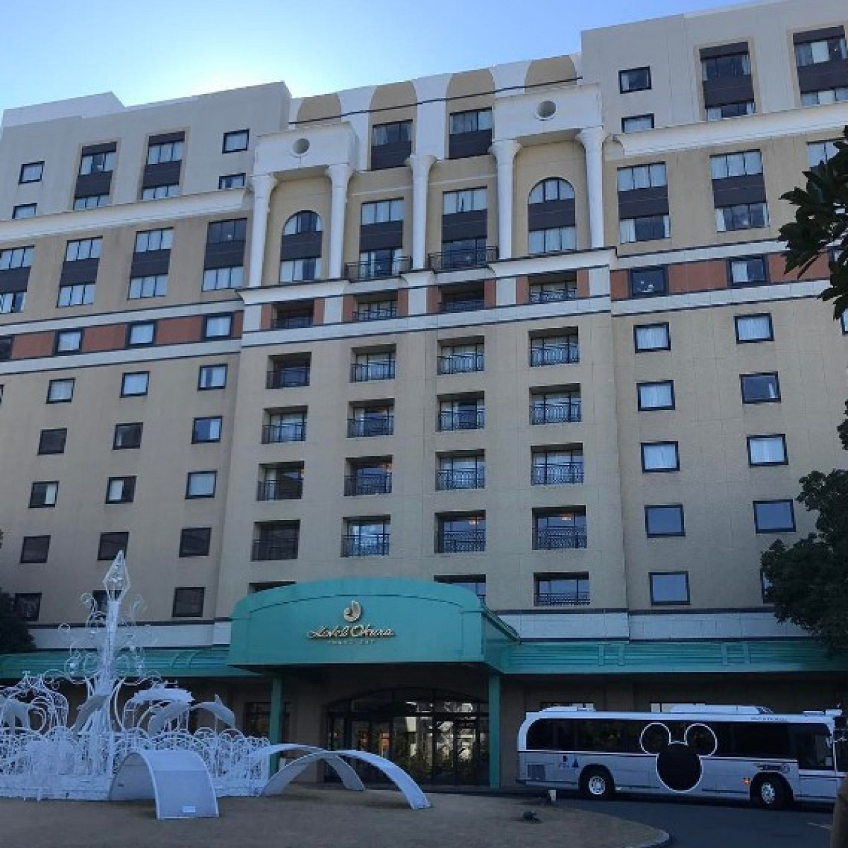 ホテル外観 キャステル Castel ディズニー情報