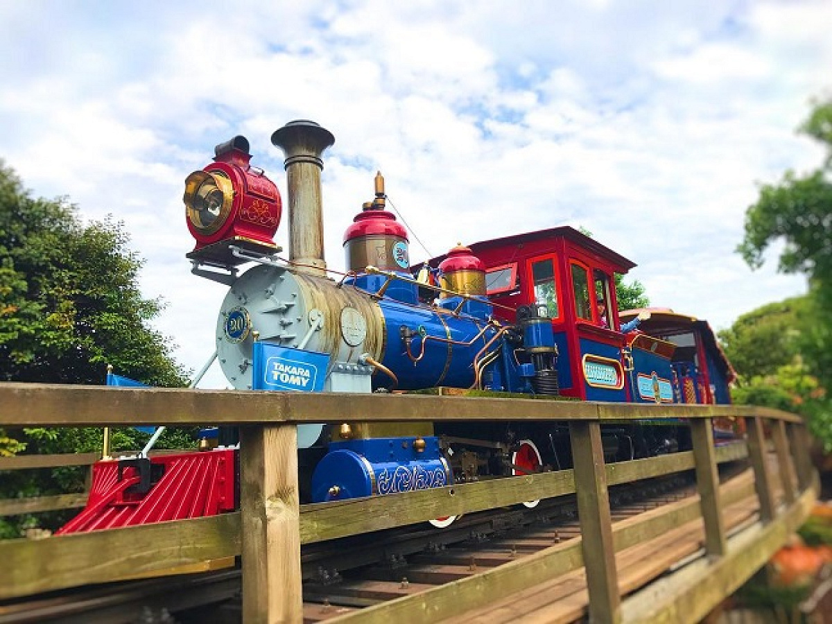 ミシシッピ号 キャステル CASTEL ディズニー情報