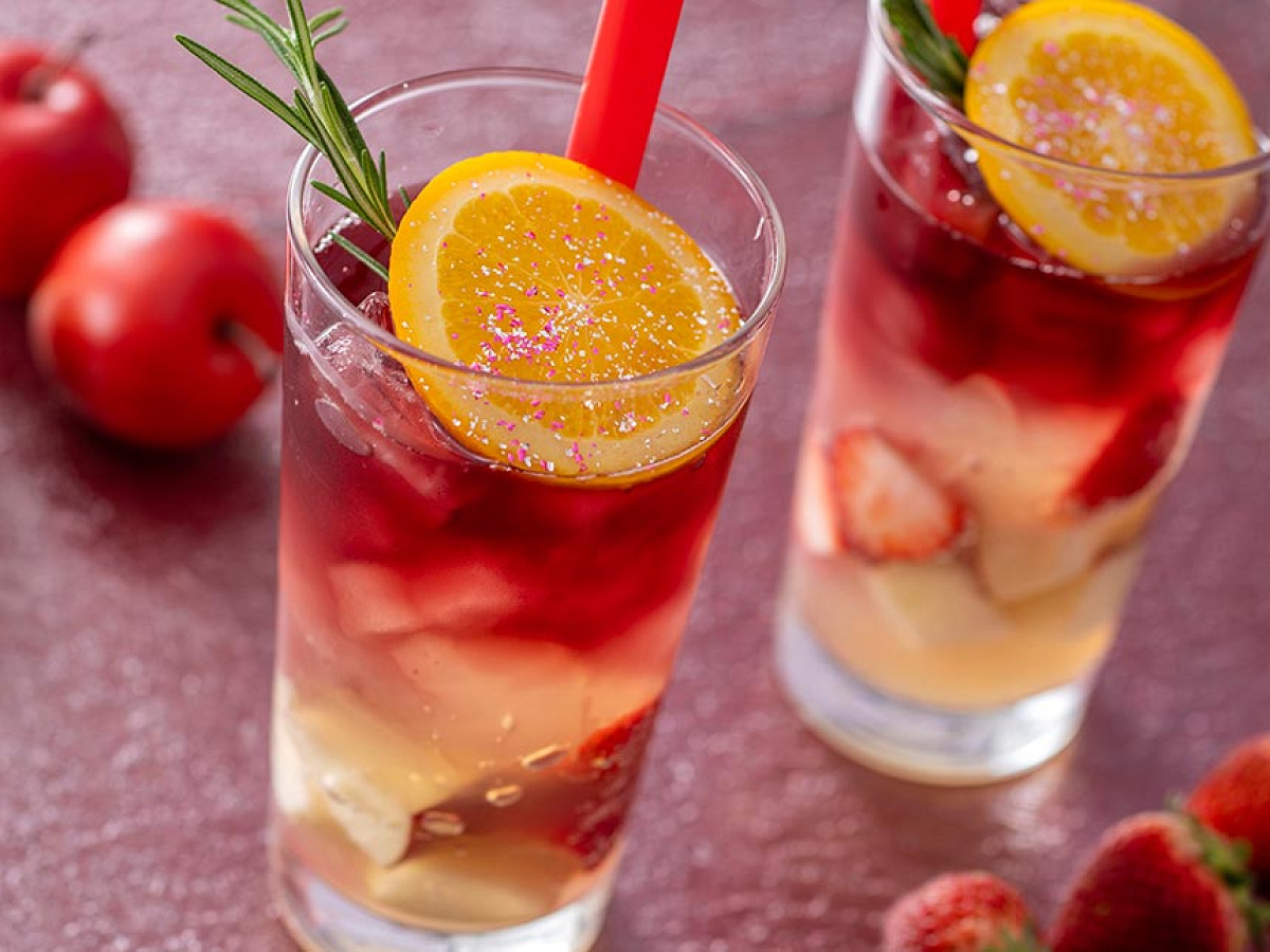 スパークリングカクテル 赤ワイン フルーツ キャステル Castel ディズニー情報