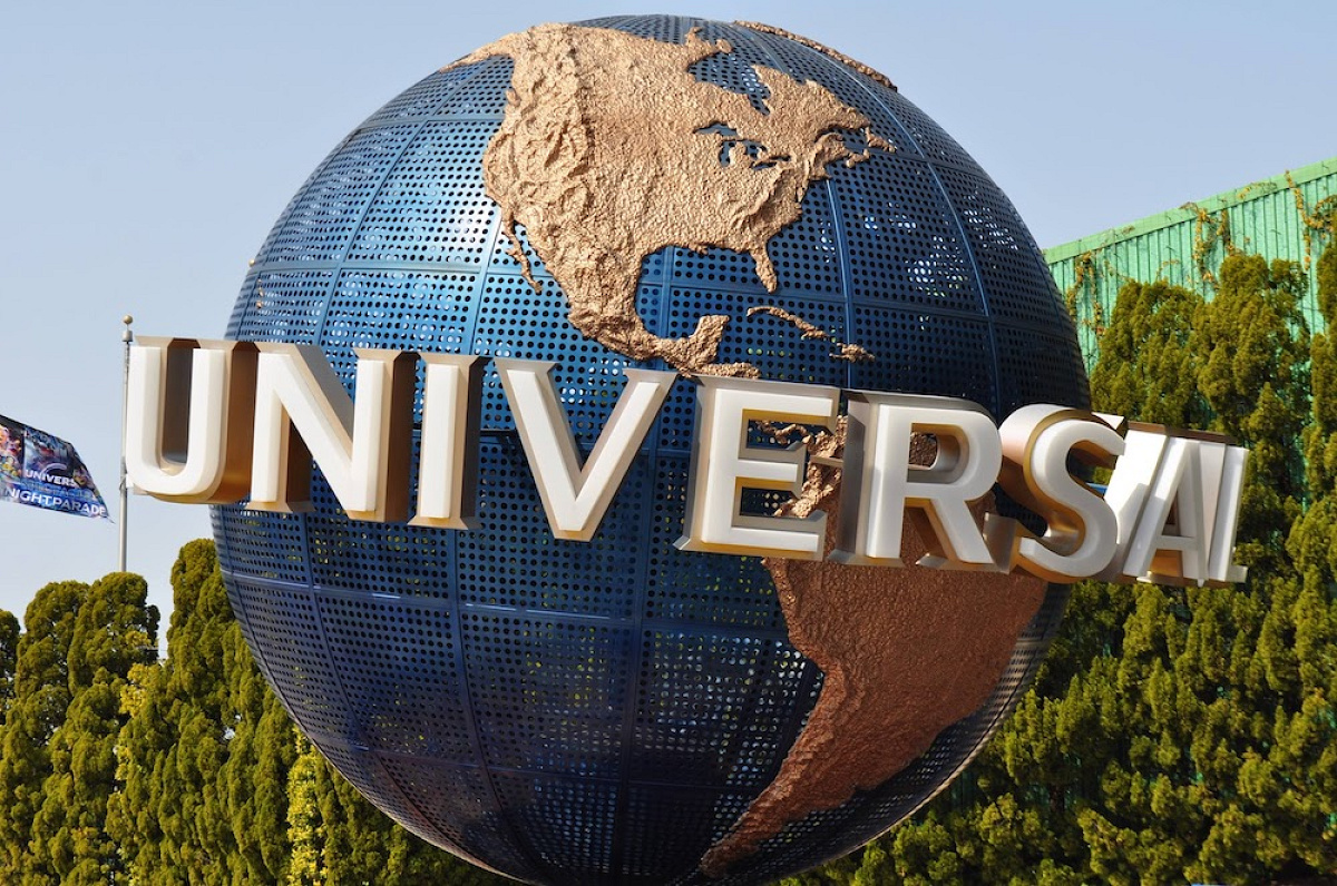 ユニバーサル・ピクチャーズ キャステル CASTEL ディズニー情報