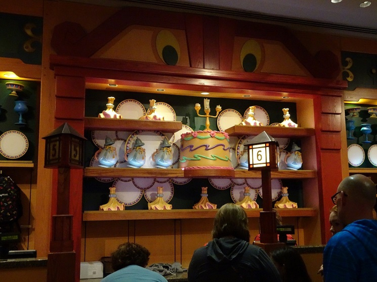 ワールド オブ ディズニーのレジ キャステル Castel ディズニー情報