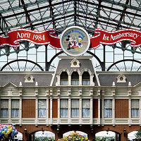 東京ディズニーリゾートの歴代周年グッズをご紹介！懐かしのあのアイテムまで、周年ごとの特徴まとめ