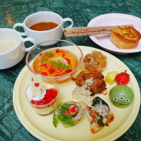 クリスタルパレス・レストランのメニューまとめ＆実食レポ！利用の流れや予約方法も解説！