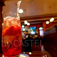 ユニバでお酒が楽しめるレストラン一覧！お店の特徴や提供メニュー・組合せ抜群コンビメニューも！