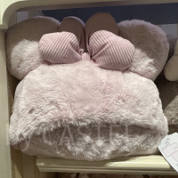 【2025】ディズニーのブランケット＆毛布全20種まとめ！フード付きやダッフィーデザインも！値段とサイズを解説