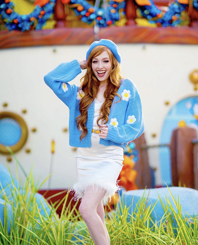 ドナルドダックコーデ(ディズニーキャラクターコーデ)