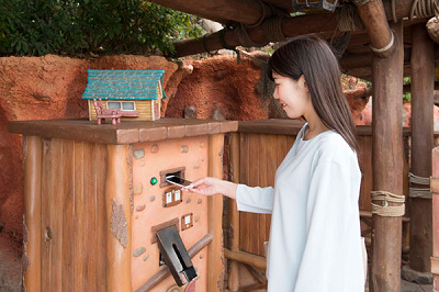 ファスト・パス発券やショー抽選もできる♪