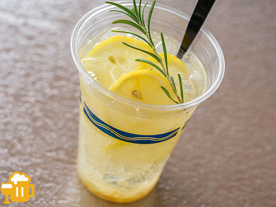 フルーティフィズ（ウォッカ＆塩レモン）