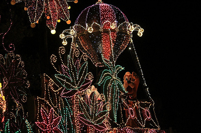 エレクトリカル・パレードはこんな感じ