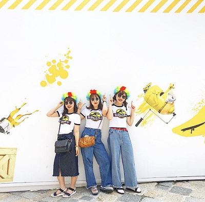 ユニバコーデ】USJになに着ていく？カップル・友達・グループで