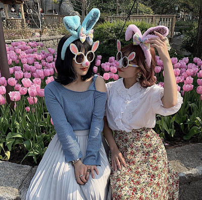 色違いうさ耳スパンコールカチューシャのリンクコーデ