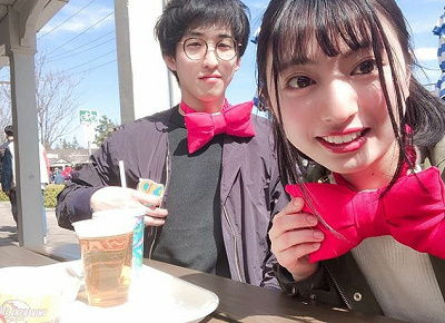 名探偵コナンの蝶ネクタイ型変声機をおそろいで/2019年撮影