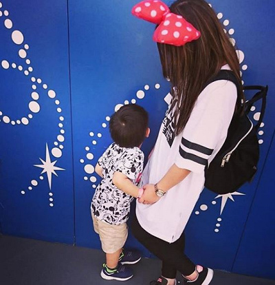 ミッキーTシャツ×ミニーカチューシャ