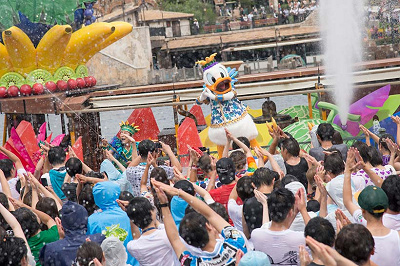 ミニーのトロピカルスプラッシュはバナナダンスで盛り上がろう！