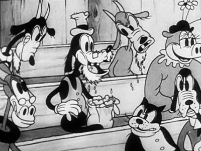 犬というよりはオオカミっぽい?