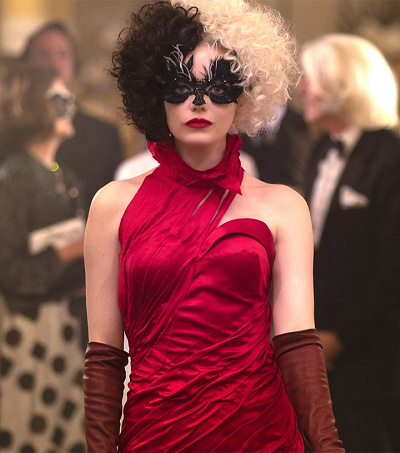 映画「クルエラ」：お風呂で練習していたのは…!?