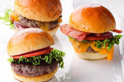 オリエンタルホテルユニバーサルシティの朝食/ハンバーガー