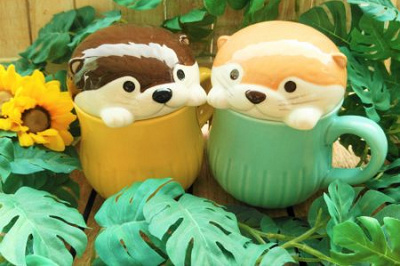 カワウソすっぽりマグ(税込1,518円)