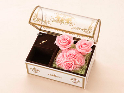 ディズニーアンバサダーホテルのルームサービスまとめ！記念品が  