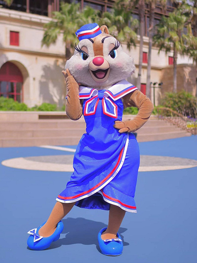 ディズニー】チップとデールの憧れの歌姫クラリス！ショーパレード