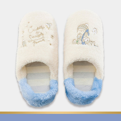 スヌーピーとチャーリーブラウンのもこもこルームシューズ