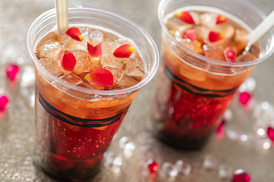 スパークリングカクテル(カシスリキュール&アップル)