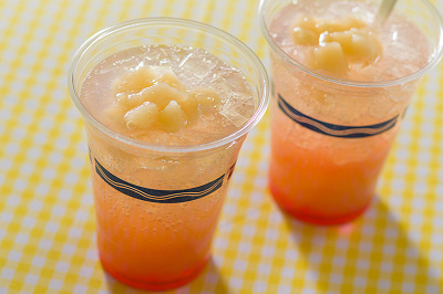 スパークリングカクテル(ラム&ピーチ)