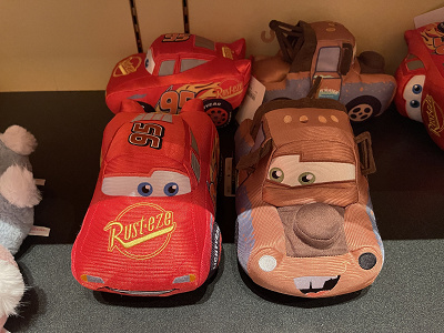 カーズグッズ】ディズニーリゾート＆ディズニーストアで買えるお土産！