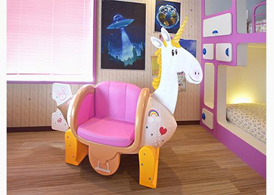 ミニオンルームのユニコーンの椅子