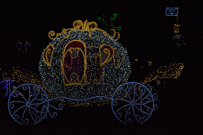 女性ならではのネタでたくさん笑顔にしてくれるタカクワさんがおすすめ！