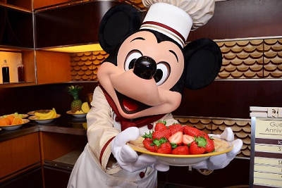 ミッキーと一緒にデザートがつくれる!?