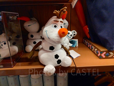 香港ディズニーアナ雪グッズ：オラフのぬいぐるみ