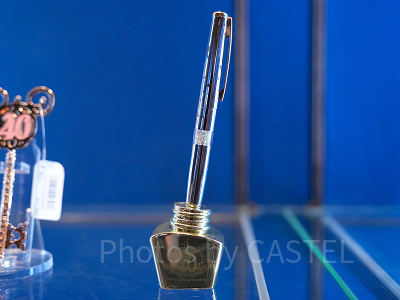 40周年のボールペン＆ペンスタンド