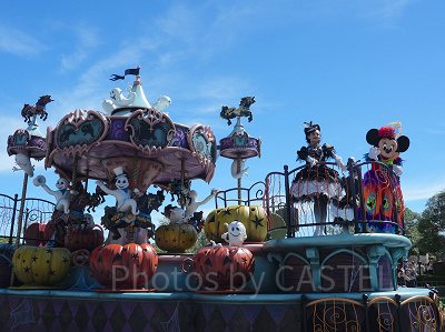 ファンタジーランドをイメージしたフロート（2023年撮影）