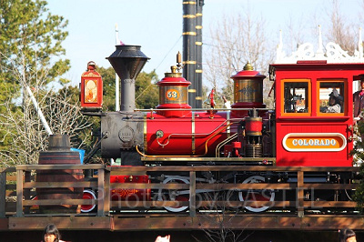 タイムスリップできる不思議な列車