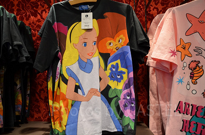 ふしぎの国のアリスTシャツ