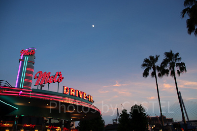 アメリカン・グラフィティ：あらすじ