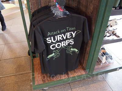 進撃の巨人黒Tシャツ