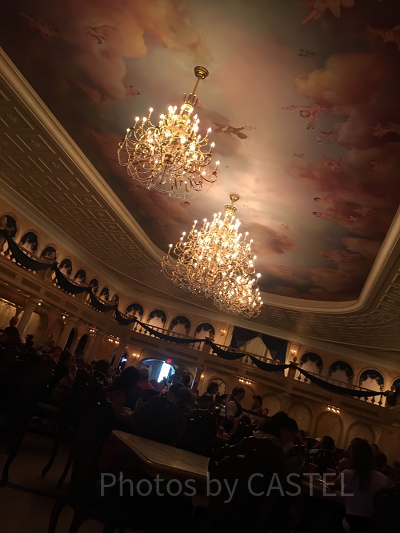 美女と野獣のレストラン「ビーアワーゲスト」