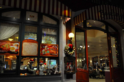 夜のビバリーヒルズブランジェリー／USJ