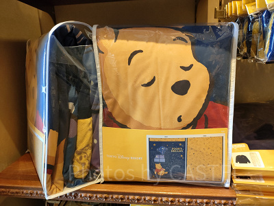 ディズニーうとうと眠るプーさんグッズ：毛布（プーさん）