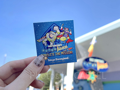ディズニー】無料でもらえるシール全5種類一覧！誕生日シールや記念日 