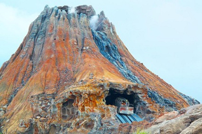 プロメテウス火山にあるセンター・オブ・ジ・アース