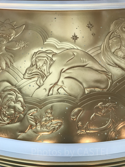 セレブレーションタワーの周りのキャラクター