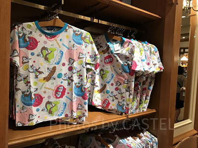 チップ、デール、クラリスがお祭りを楽しんでいるようでかわいい！